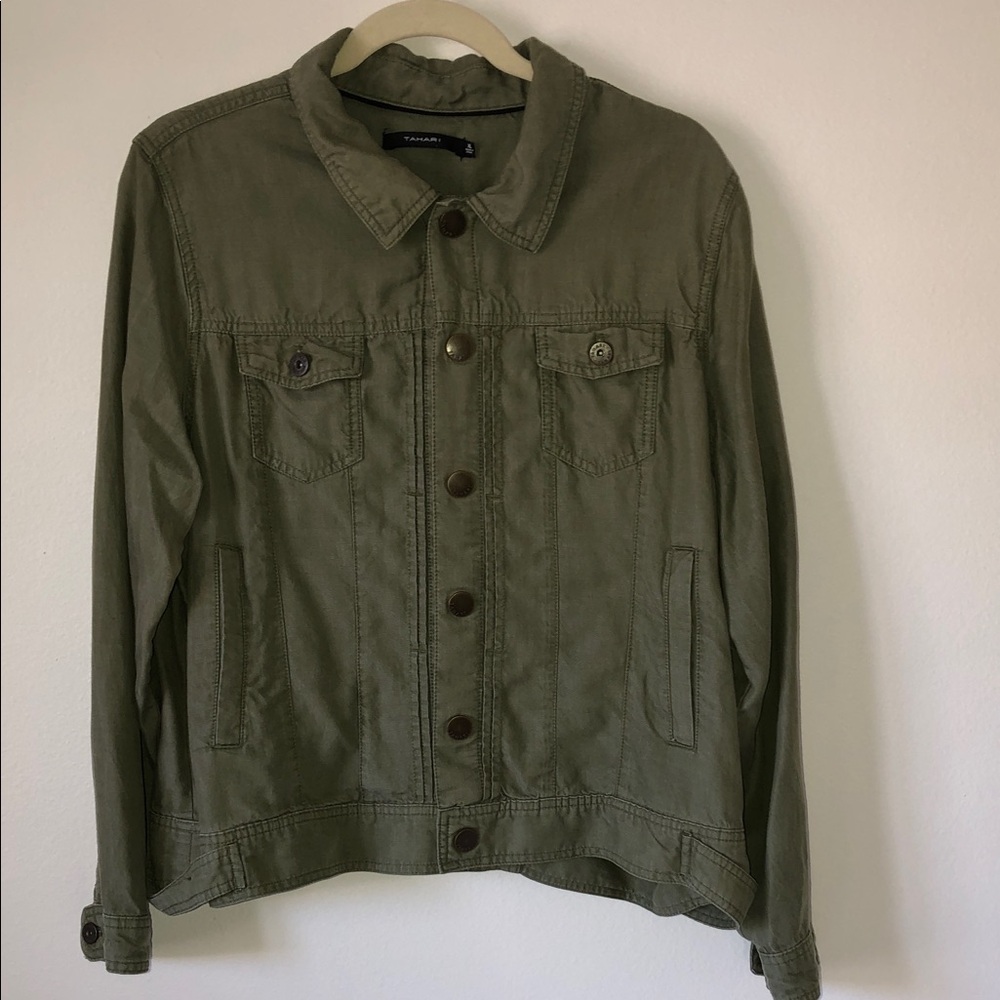 TAHARI Women’s Lightweight Snap-up Long Sleeve Jacket Army Green XL